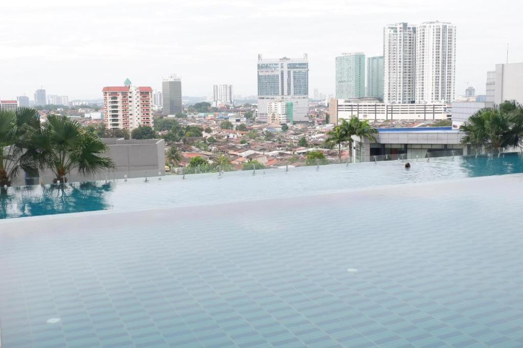 Monic Staycation #pinnacle Tower At Jb Centre * Johor Bahru