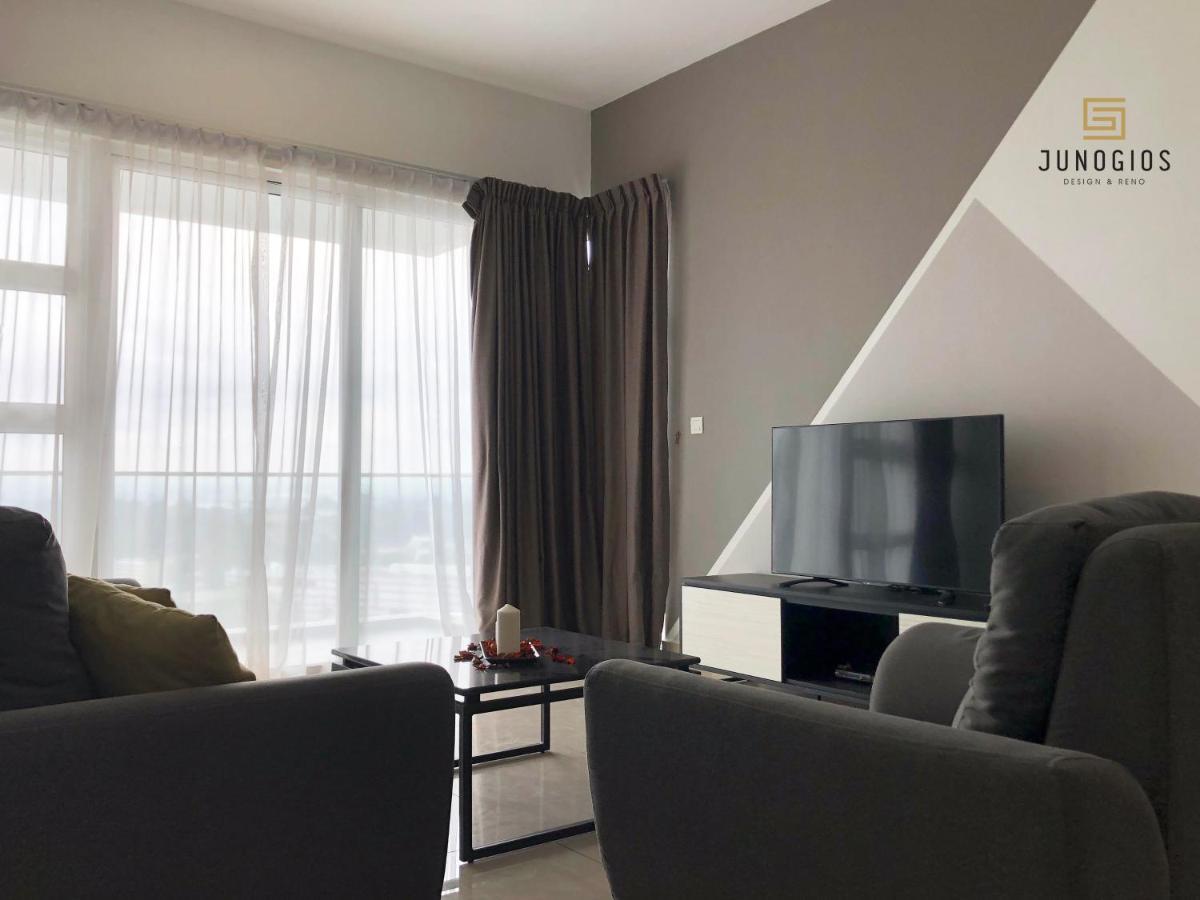 Monic Staycation #pinnacle Tower At Jb Centre Pangsapuri *