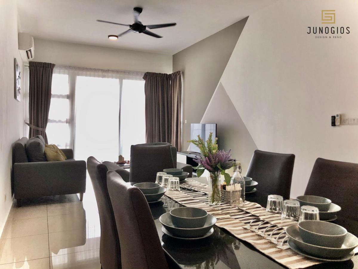 Monic Staycation #pinnacle Tower At Jb Centre Pangsapuri *